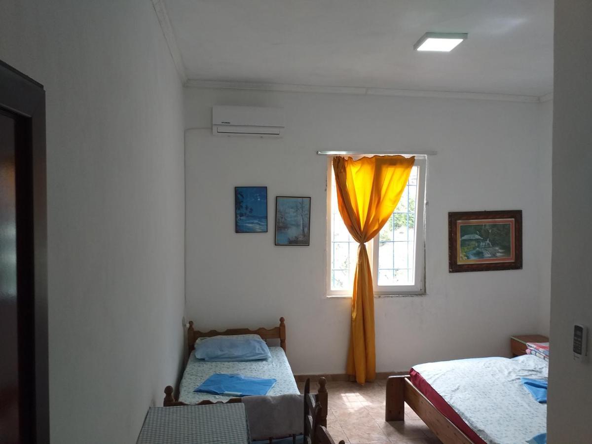Rozafa Ferry & Accommodation Koman Екстериор снимка